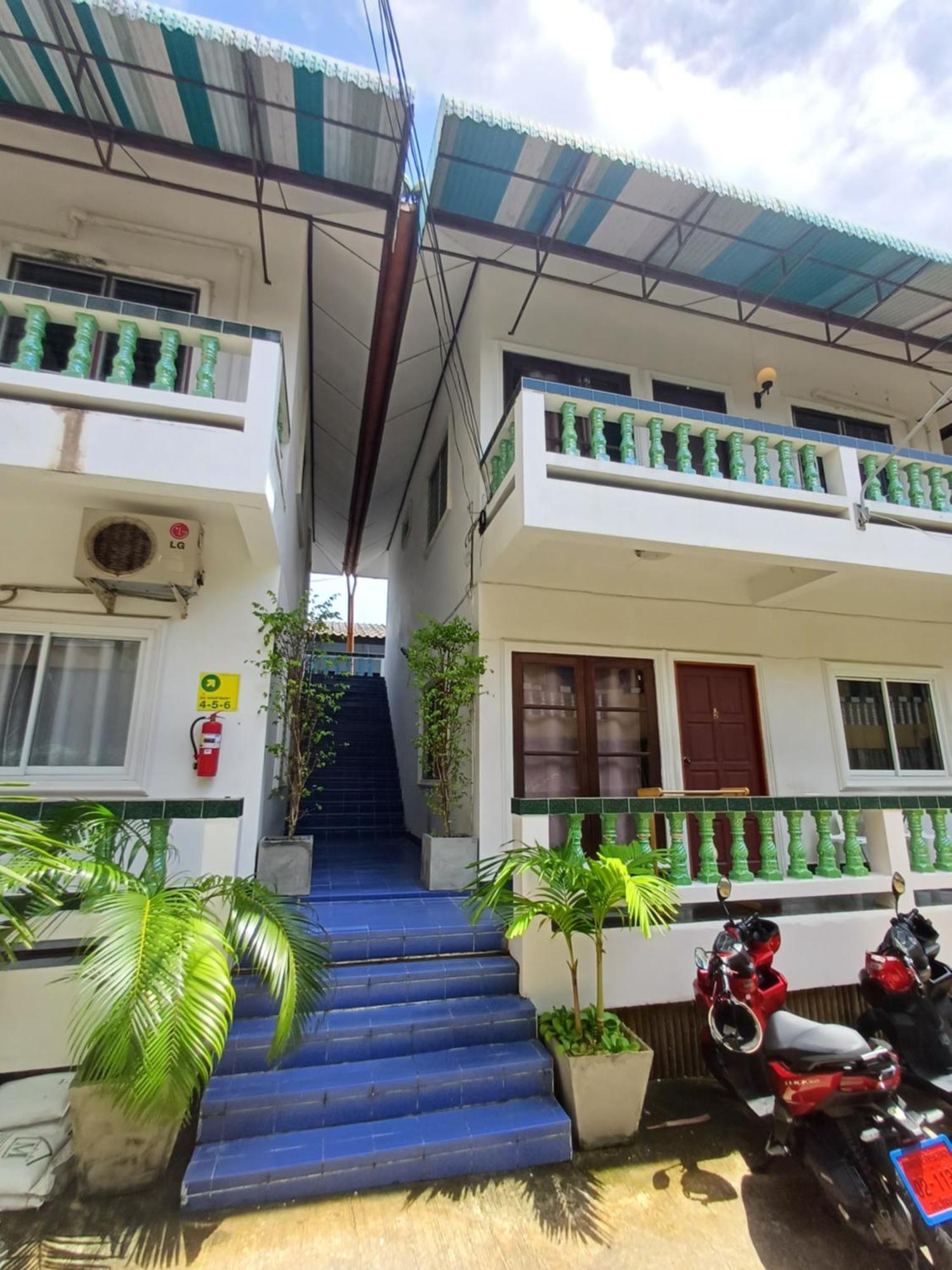 The Villa Residences Resort Patong Bagian luar foto