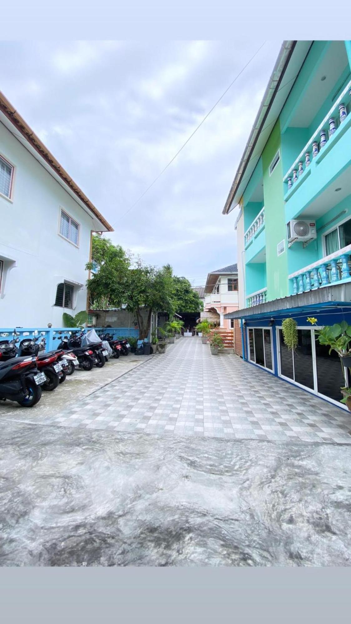 The Villa Residences Resort Patong Bagian luar foto
